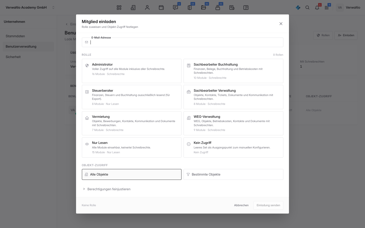Die Einladen-Ansicht mit E-Mail-Adresse, Rollen-Auswahl und Objekt-Zugriff