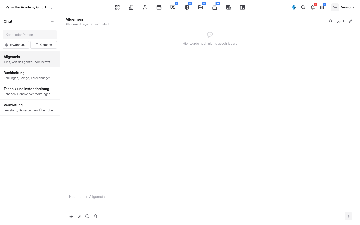 Der Team-Chat mit den Kanälen links und dem Eingabefeld unten