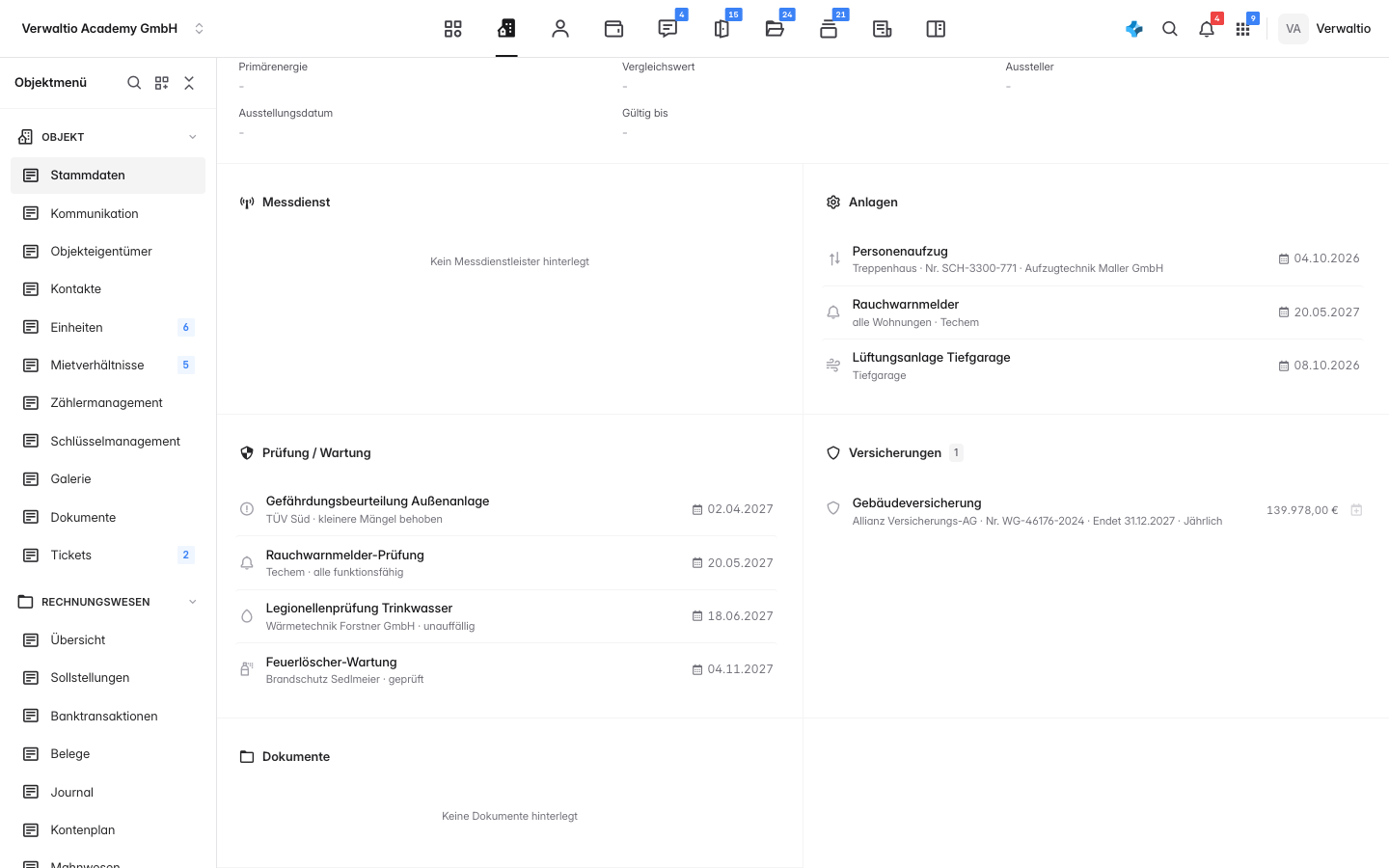 Der Block Versicherungen mit der Gebäudeversicherung, Vertragsnummer und Jahresbeitrag